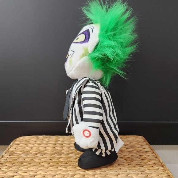 Beetlejuice 13.5" Animated Plush Figure Walks and Talks Collectible - Picture 6 of 7